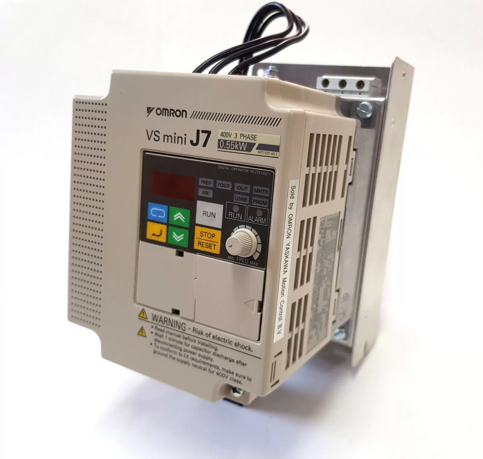 55 квт. 25kwt single fase. Инструкция omron vs mini j7. Преобразователь частоты omron vs mini j7. Модуль для yaskawa cimr-vcba0012baa.